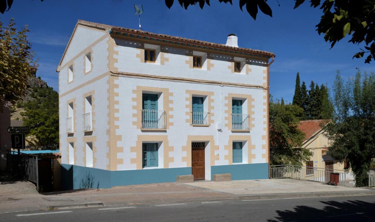 La Boutique Casa de hóspedes Nuévalos Exterior foto